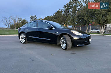Седан Tesla Model 3 2019 в Измаиле