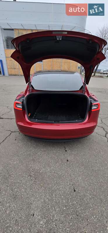 Седан Tesla Model 3 2018 в Харькове
