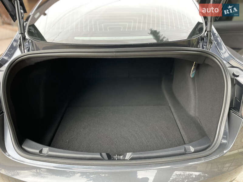 Седан Tesla Model 3 2018 в Кропивницком фото 16 Седан Tesla Model 3 2018 в Кропивницком