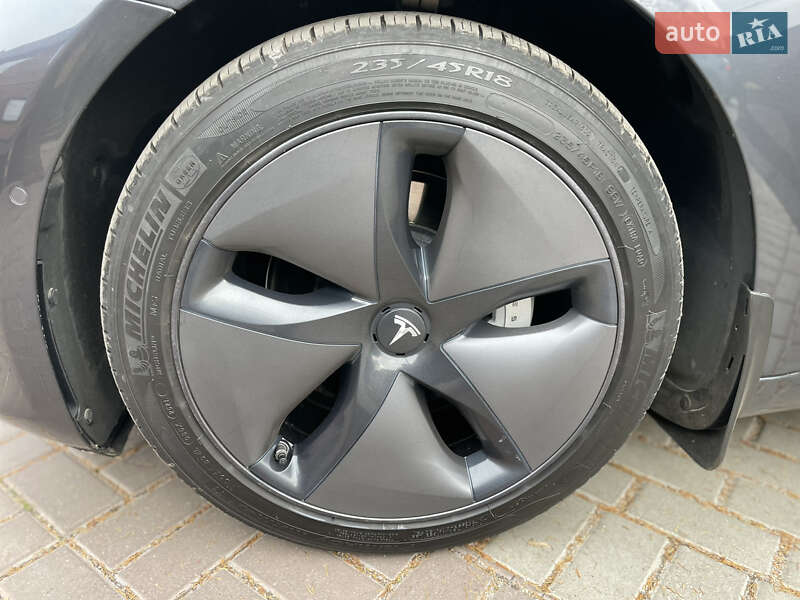 Седан Tesla Model 3 2018 в Кропивницком фото 26 Седан Tesla Model 3 2018 в Кропивницком
