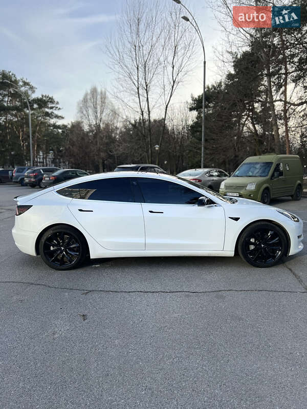 Седан Tesla Model 3 2018 в Киеве фото 2 Седан Tesla Model 3 2018 в Киеве
