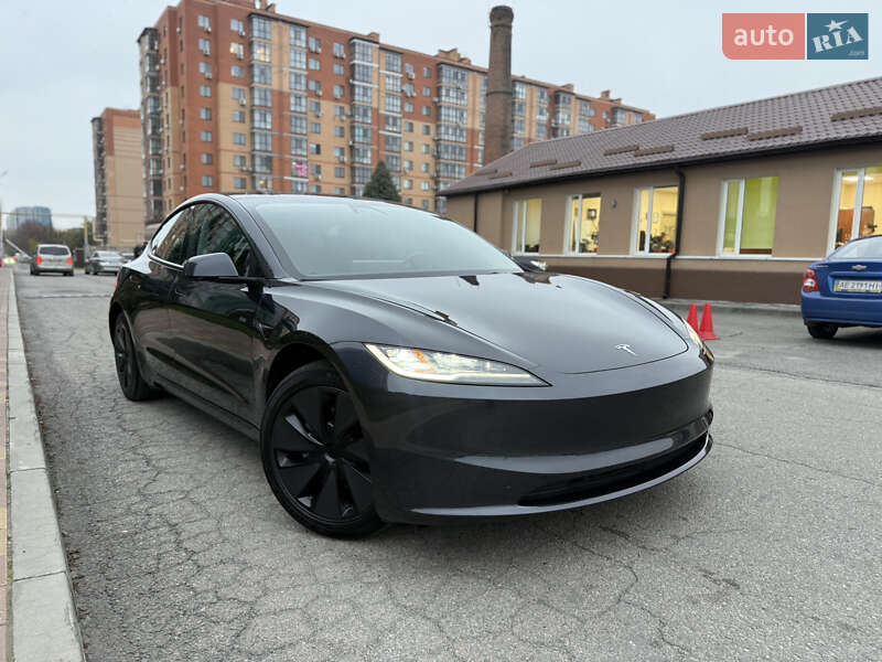Седан Tesla Model 3 2025 в Днепре фото 8 Седан Tesla Model 3 2025 в Днепре
