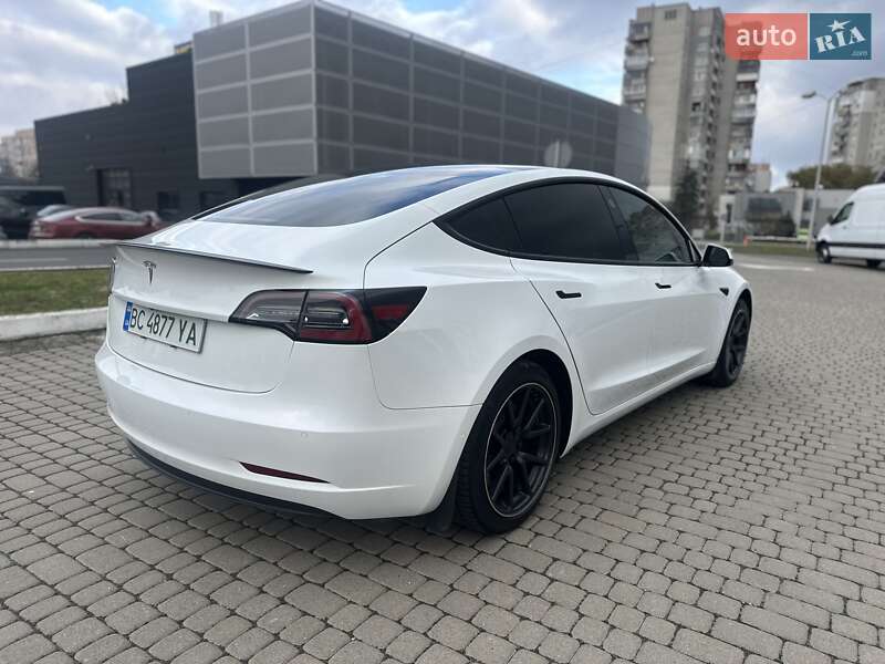 Седан Tesla Model 3 2020 в Львове фото 18 Седан Tesla Model 3 2020 в Львове