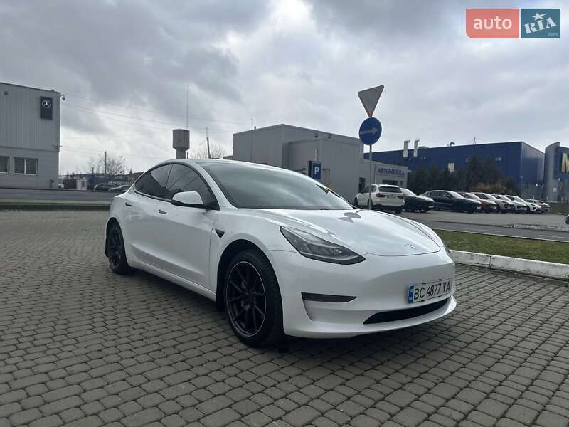 Седан Tesla Model 3 2020 в Львове фото 5 Седан Tesla Model 3 2020 в Львове