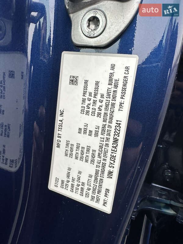 Седан Tesla Model 3 2022 в Дніпрі