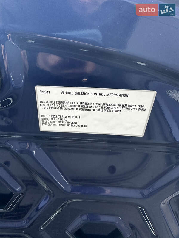Седан Tesla Model 3 2022 в Дніпрі