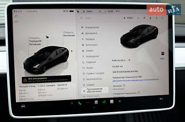 Седан Tesla Model 3 2022 в Киеве