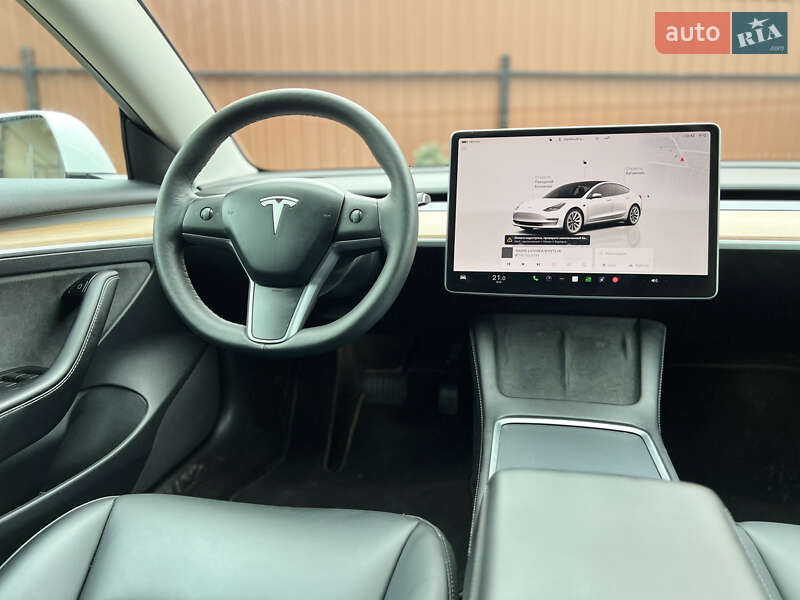 Седан Tesla Model 3 2022 в Львове фото 21 Седан Tesla Model 3 2022 в Львове