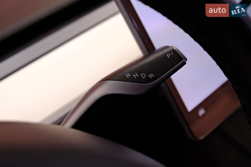 Седан Tesla Model 3 2022 в Одессе