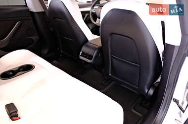 Седан Tesla Model 3 2022 в Одесі