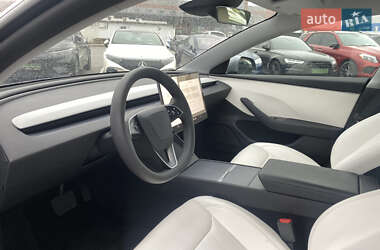 Седан Tesla Model 3 2024 в Киеве
