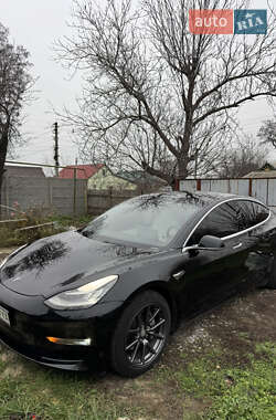 Седан Tesla Model 3 2020 в Дніпрі