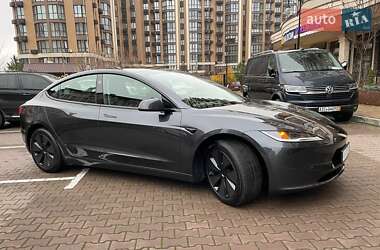 Седан Tesla Model 3 2024 в Киеве