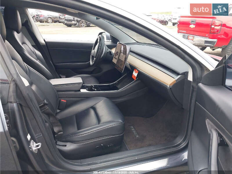 Седан Tesla Model 3 2020 в Виннице фото 9 Седан Tesla Model 3 2020 в Виннице