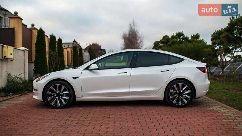 Седан Tesla Model 3 2022 в Черновцах фото 9 Седан Tesla Model 3 2022 в Черновцах