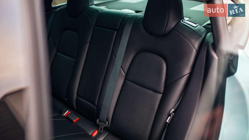 Седан Tesla Model 3 2022 в Черновцах фото 24 Седан Tesla Model 3 2022 в Черновцах