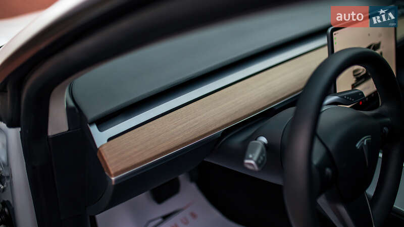 Седан Tesla Model 3 2022 в Черновцах фото 48 Седан Tesla Model 3 2022 в Черновцах