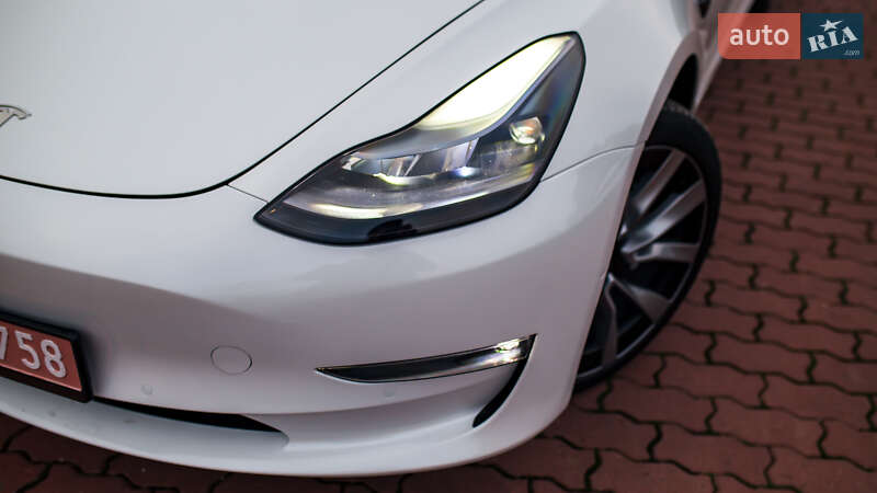Седан Tesla Model 3 2022 в Черновцах фото 53 Седан Tesla Model 3 2022 в Черновцах