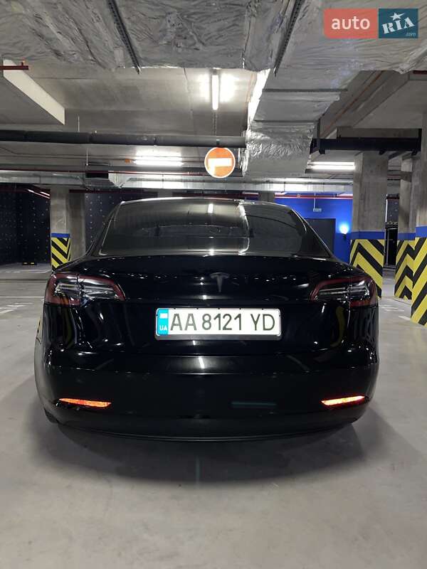 Седан Tesla Model 3 2019 в Киеве фото 7 Седан Tesla Model 3 2019 в Киеве