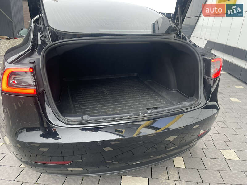 Седан Tesla Model 3 2019 в Тернополе фото 6 Седан Tesla Model 3 2019 в Тернополе