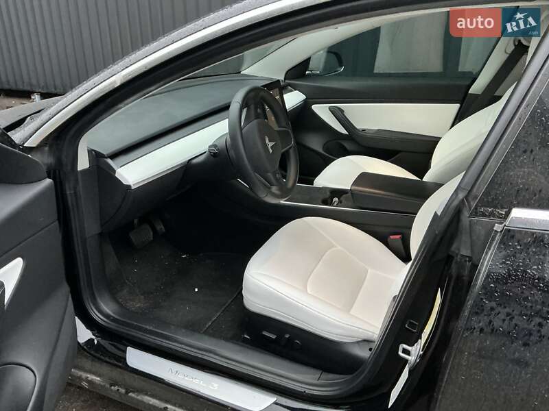 Седан Tesla Model 3 2019 в Києві фото 10 Седан Tesla Model 3 2019 в Києві