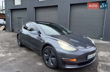 Седан Tesla Model 3 2020 в Киеве