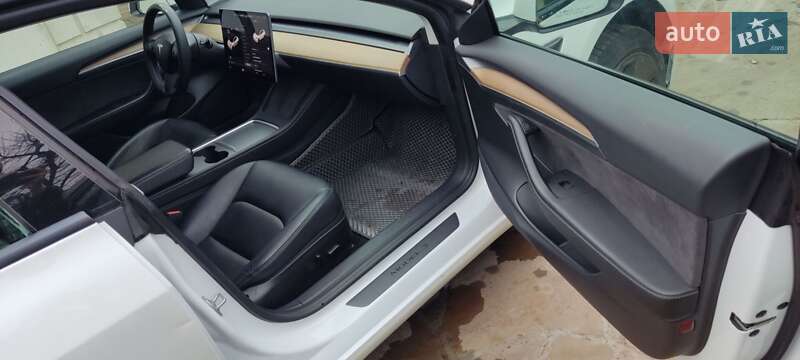 Седан Tesla Model 3 2021 в Тернополі фото 16 Седан Tesla Model 3 2021 в Тернополі