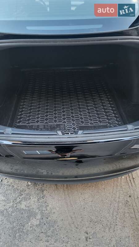 Седан Tesla Model 3 2022 в Киеве фото 13 Седан Tesla Model 3 2022 в Киеве