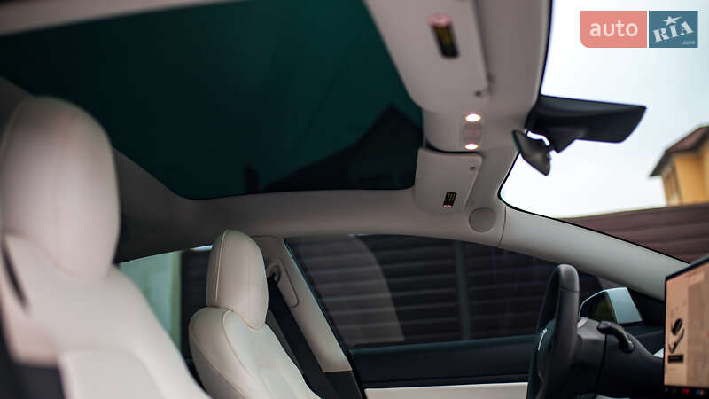 Седан Tesla Model 3 2019 в Черновцах фото 46 Седан Tesla Model 3 2019 в Черновцах