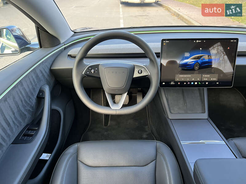 Седан Tesla Model 3 2024 в Киеве