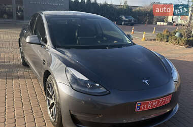 Седан Tesla Model 3 2021 в Києві