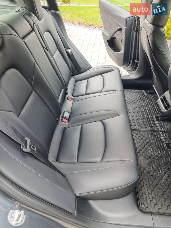 Седан Tesla Model 3 2023 в Львове фото 26 Седан Tesla Model 3 2023 в Львове