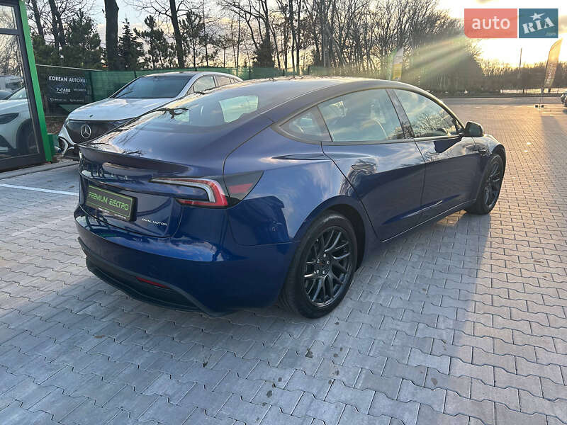 Седан Tesla Model 3 2024 в Киеве фото 4 Седан Tesla Model 3 2024 в Киеве