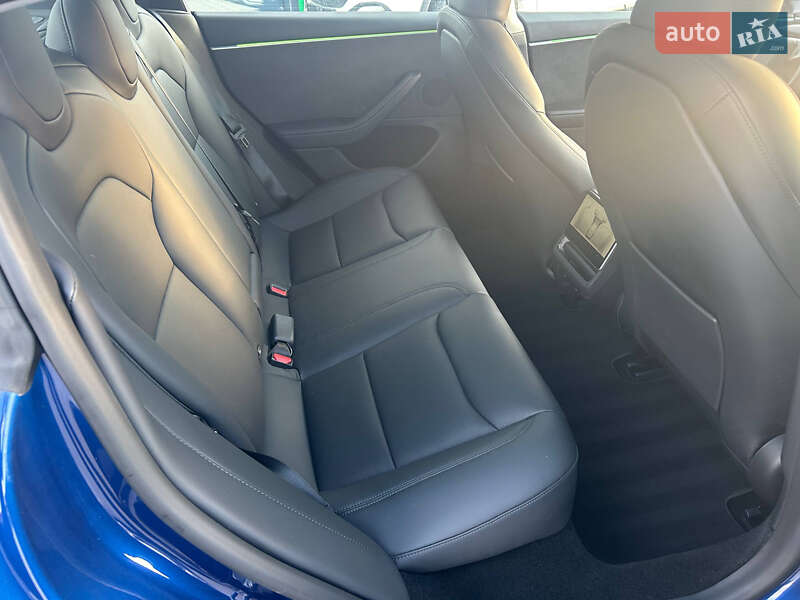 Седан Tesla Model 3 2024 в Киеве фото 20 Седан Tesla Model 3 2024 в Киеве