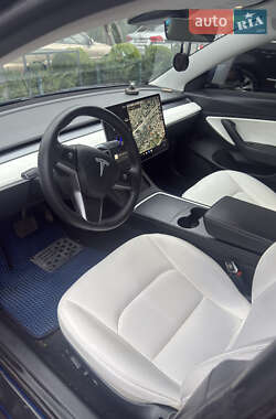 Седан Tesla Model 3 2021 в Одессе