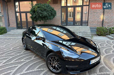 Седан Tesla Model 3 2021 в Ірпені