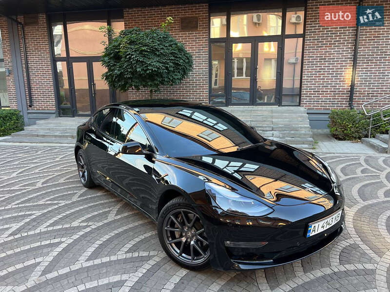 Tesla Model 3 2021