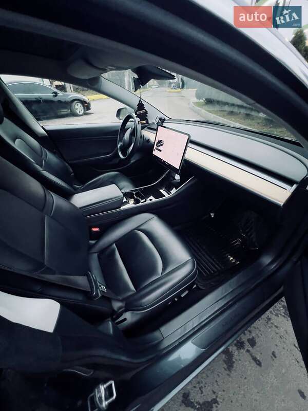 Седан Tesla Model 3 2018 в Харькове фото 10 Седан Tesla Model 3 2018 в Харькове