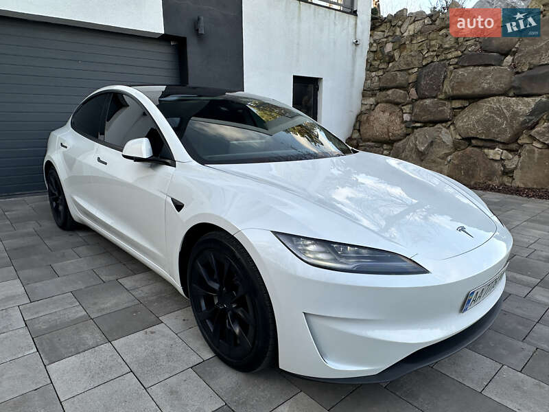 Седан Tesla Model 3 2024 в Киеве фото 5 Седан Tesla Model 3 2024 в Киеве