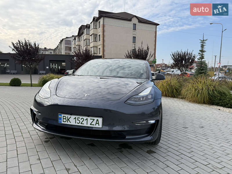 Седан Tesla Model 3 2022 в Ровно фото 13 Седан Tesla Model 3 2022 в Ровно
