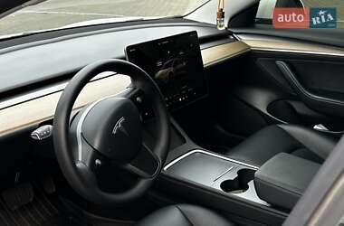 Седан Tesla Model 3 2022 в Кагарлыке