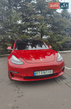 Седан Tesla Model 3 2018 в Одесі