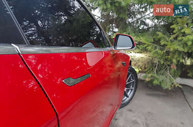 Седан Tesla Model 3 2018 в Одесі