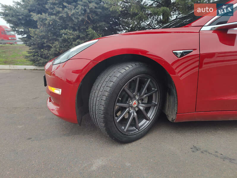 Седан Tesla Model 3 2018 в Одессе фото 87 Седан Tesla Model 3 2018 в Одессе