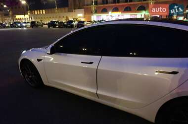 Седан Tesla Model 3 2021 в Харькове