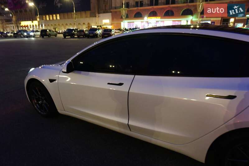 Седан Tesla Model 3 2021 в Харькове фото 8 Седан Tesla Model 3 2021 в Харькове