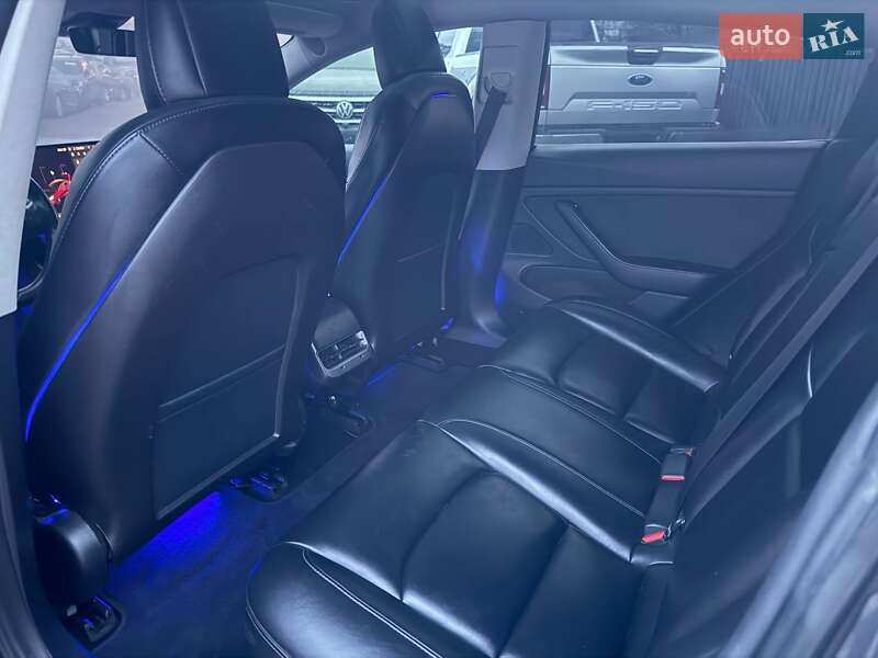 Седан Tesla Model 3 2018 в Луцке фото 10 Седан Tesla Model 3 2018 в Луцке