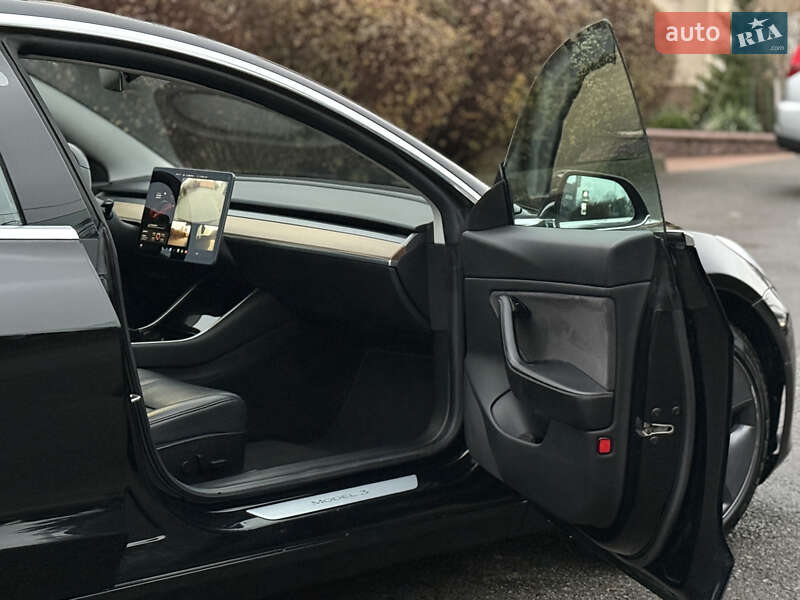 Седан Tesla Model 3 2019 в Тернополе фото 20 Седан Tesla Model 3 2019 в Тернополе