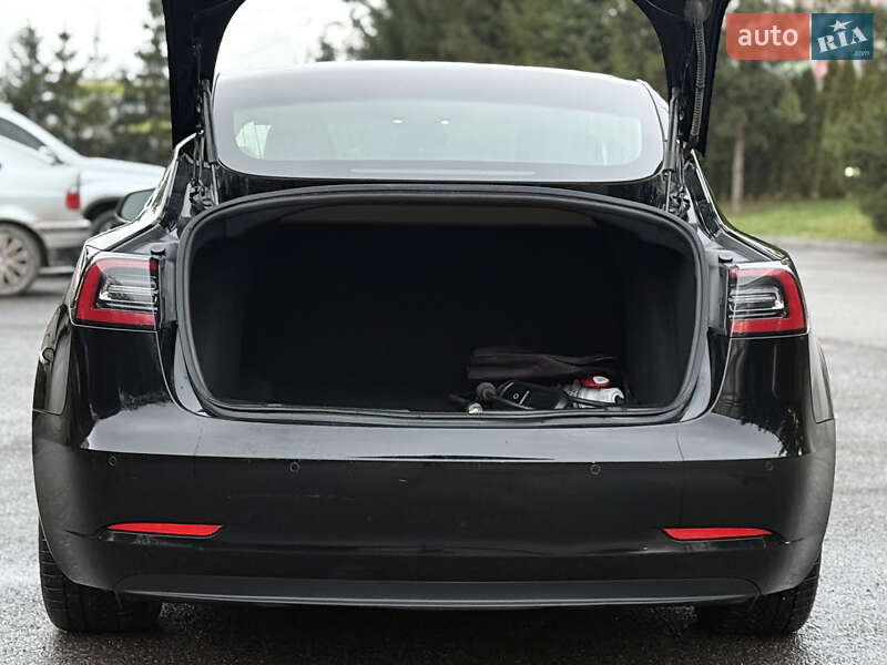 Седан Tesla Model 3 2019 в Тернополе фото 34 Седан Tesla Model 3 2019 в Тернополе