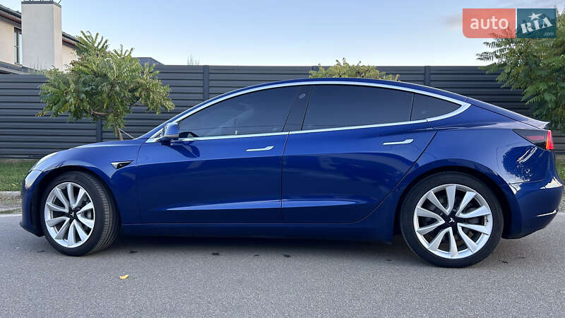 Седан Tesla Model 3 2019 в Киеве фото 16 Седан Tesla Model 3 2019 в Киеве